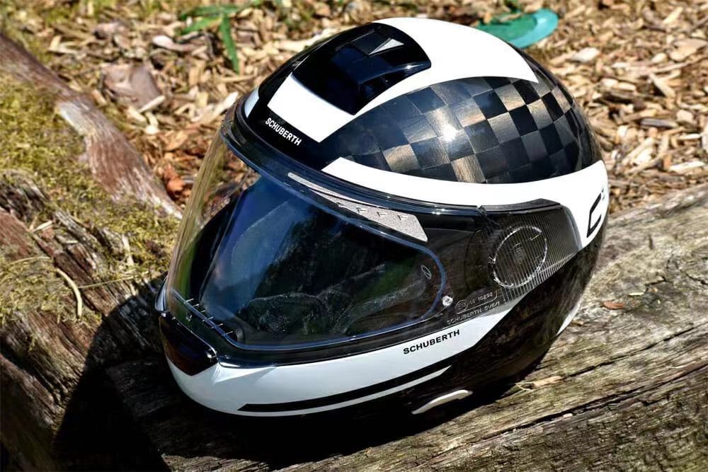 车迷辰德国进口schuberth舒伯特c4 pro 黑金头盔宝马摩托车揭面盔碳