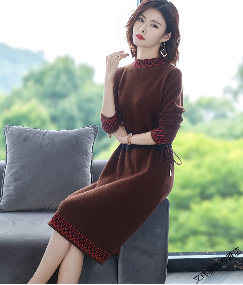 中长款毛衣女士过膝秋冬装2020年新款配大衣针织连衣裙打底衫 咖啡色