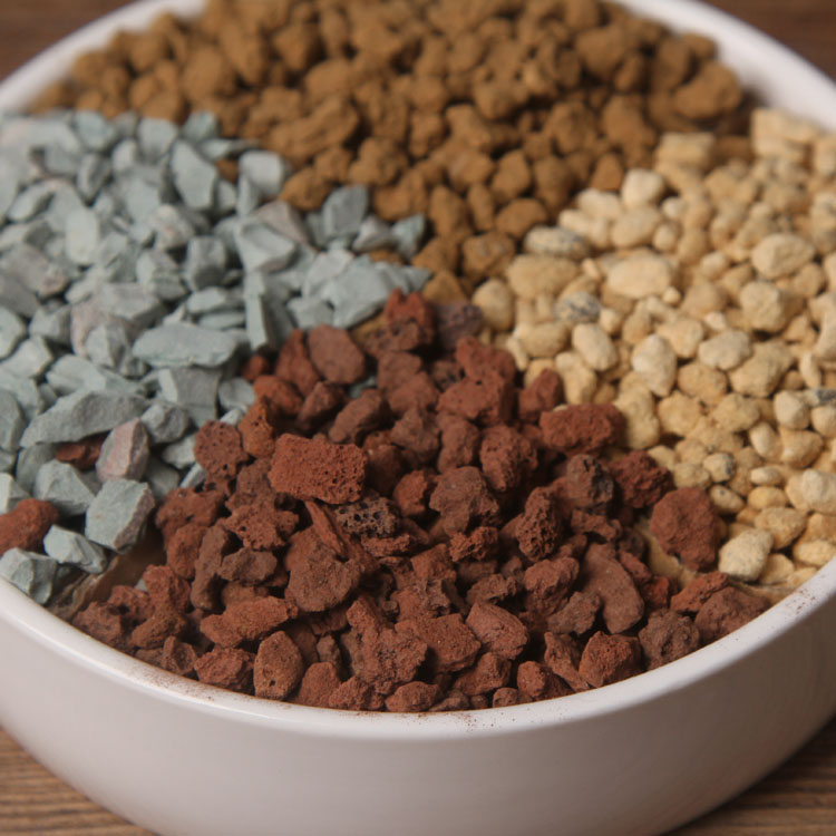 铺面土 赤玉土 鹿沼土 火山岩 桐生砂 绿沸石 麦饭石 植金石 轻石 赤