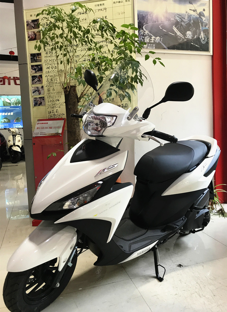 21-22年款雅马哈新巡鹰125挡风玻璃电喷巡鹰125摩托车风挡改装加高