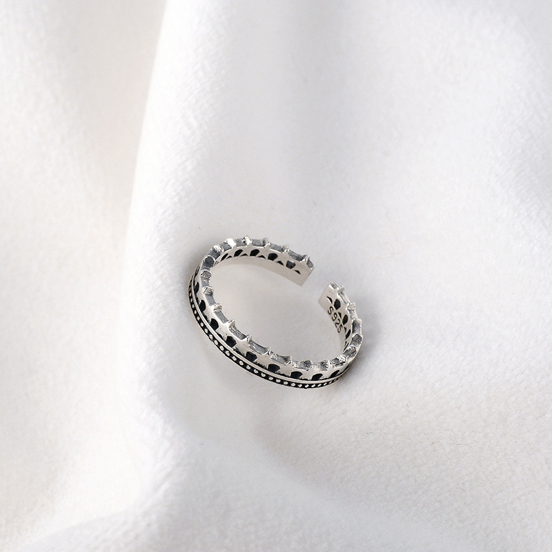 oeing 韩版s925纯银个性做旧复古皇冠边星型开口尾指