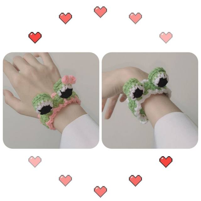 成品小熊兔子毛线手链手工编织网红同款兔耳朵熊耳朵手环闺蜜手环