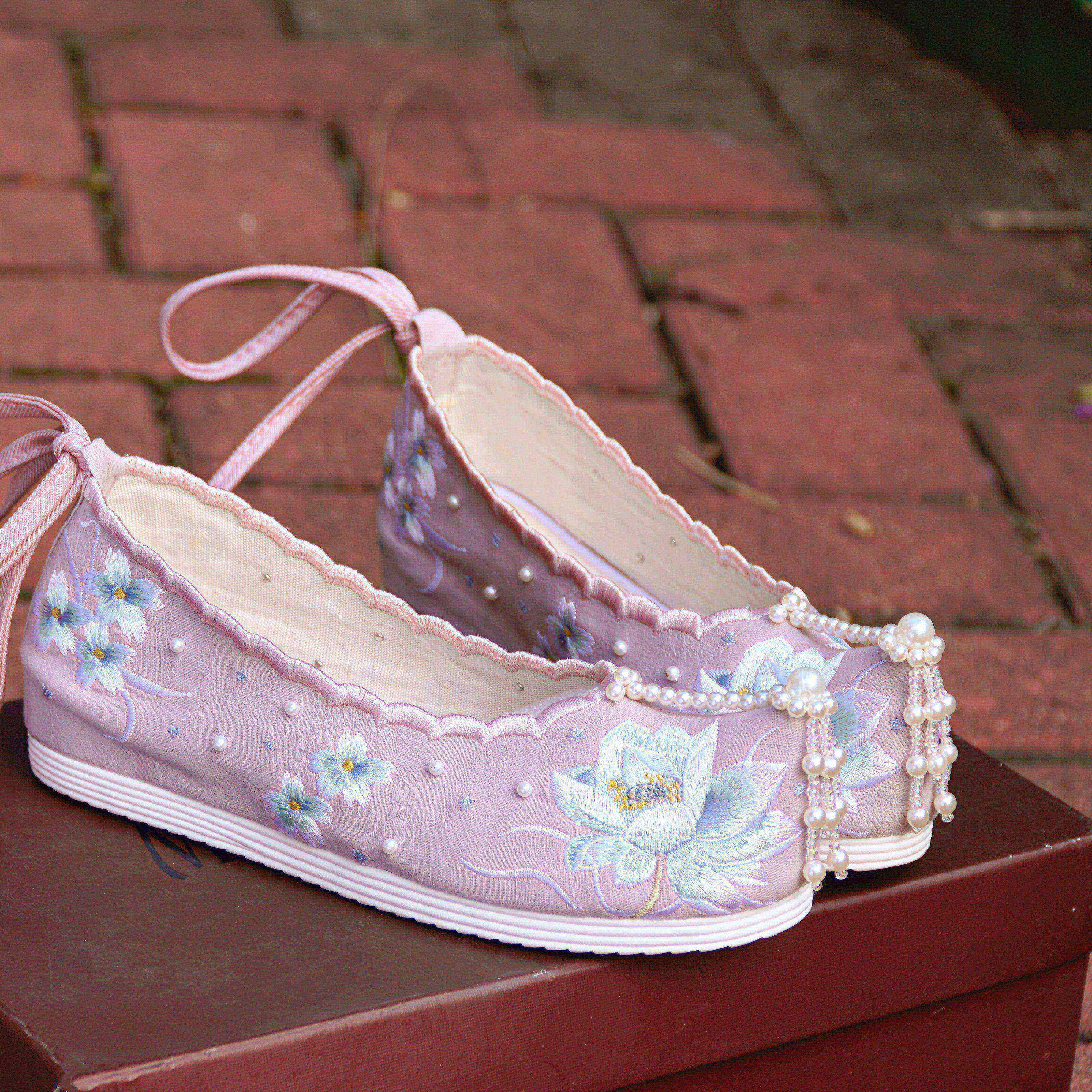 乔僖枫 古风鞋唯美 夏季原创搭配古风汉服鞋子女刺绣花布鞋内增高明制