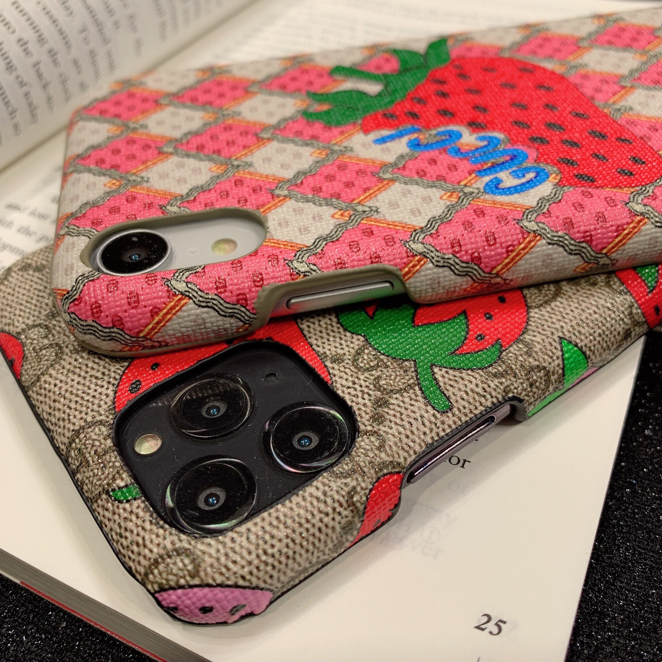 正尼潮g家草莓11pro max适用苹果x/xr手机壳xs max皮质gucci7-se2硬壳