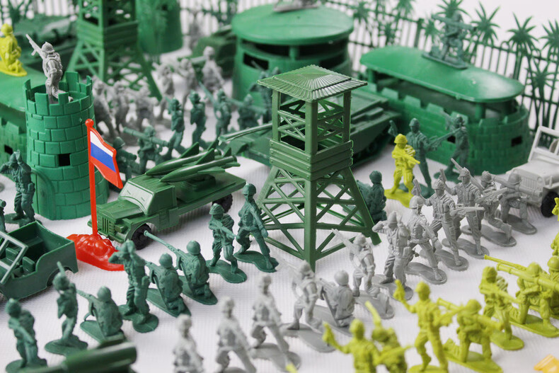 ins抖音同款二战塑料兵人大套装打仗军事沙盘儿童玩具士兵怀旧小兵人
