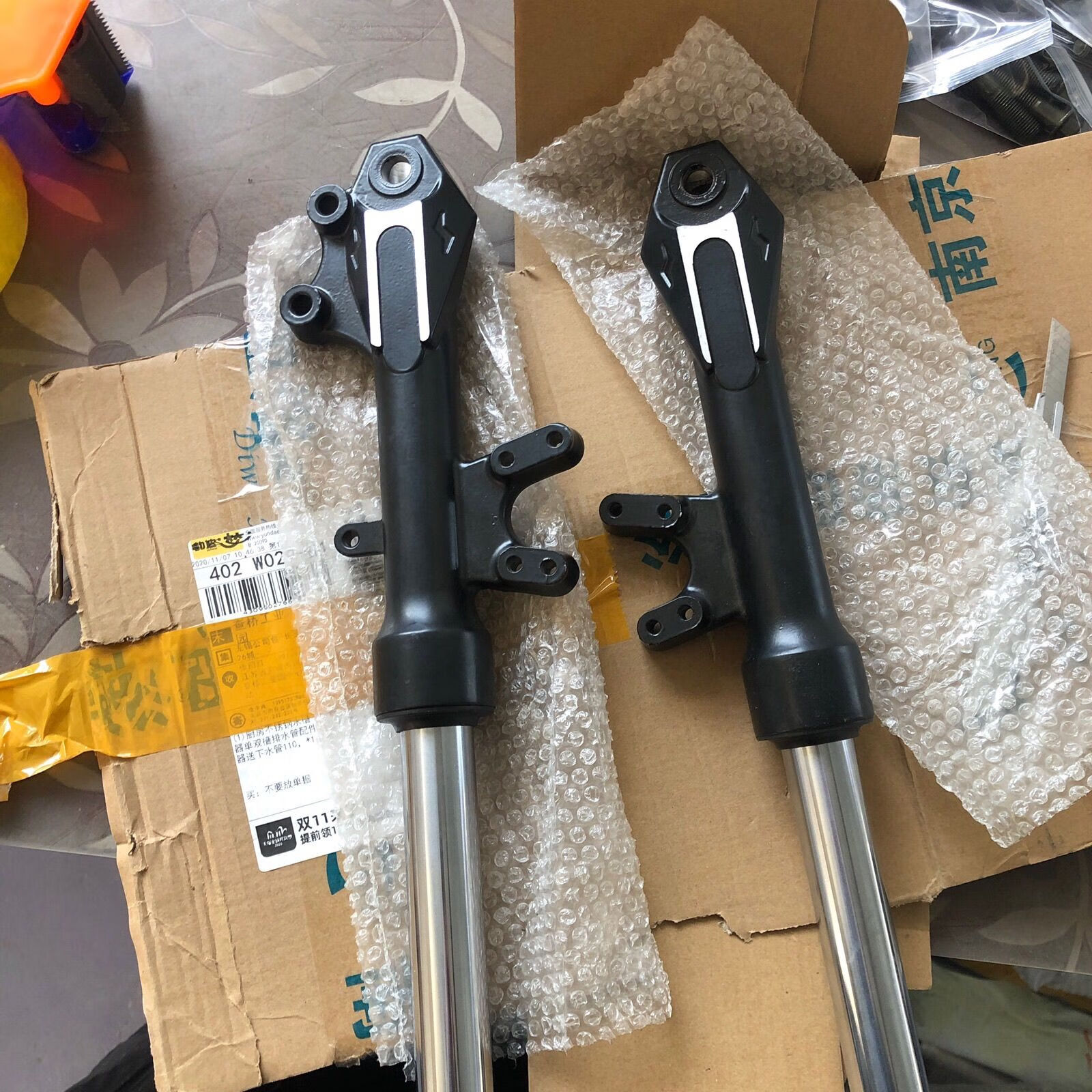 电动车前避震器小龟王 鬼火 巧格 战速电摩前减震器电车通用避震 31芯