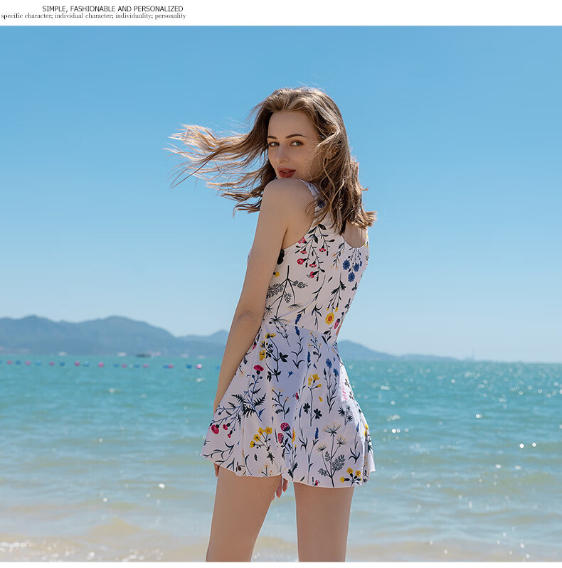 夏季情侣泳衣男女2022新款情侣海边沙滩水上乐园蜜月风