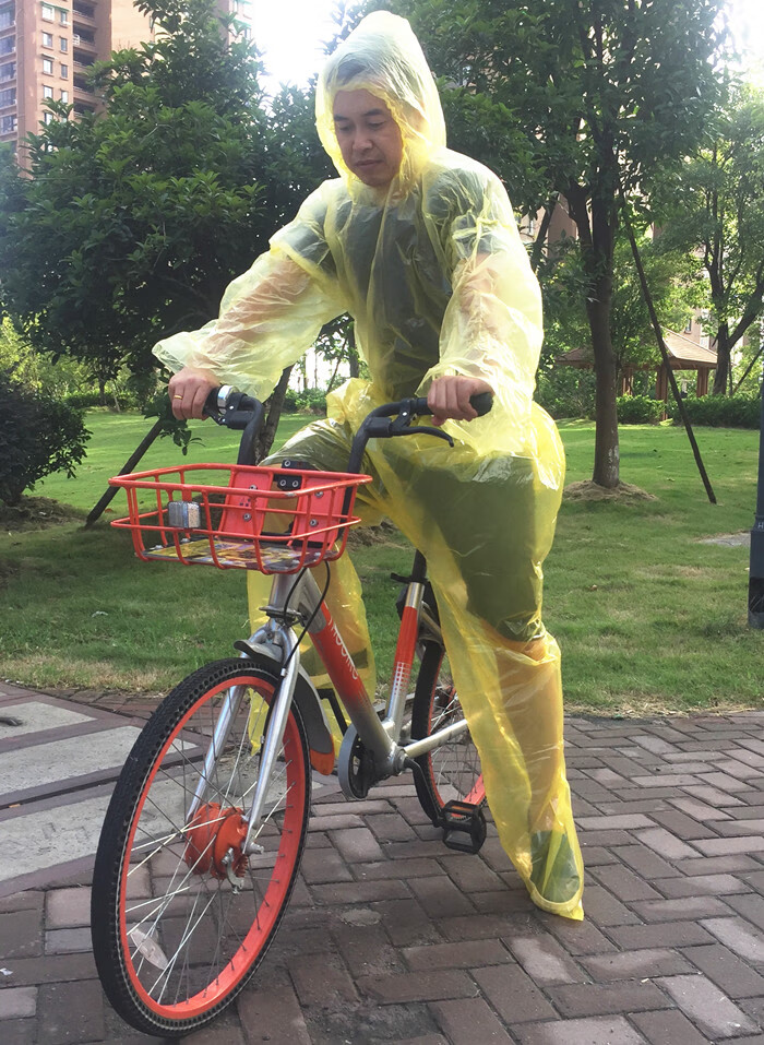 一次性雨衣户外旅游单车骑行男女漂流雨裤连脚套黄色分体加厚套装上衣