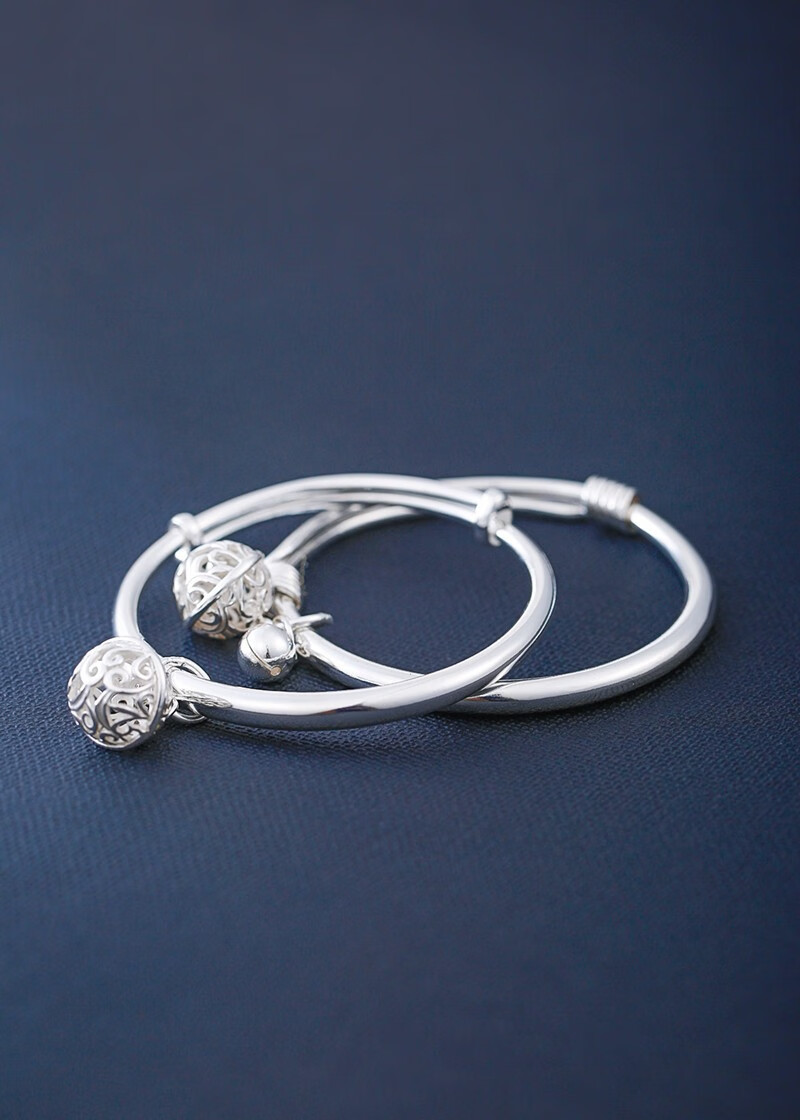 银手镯女百搭999足银年轻款ins一步一响宫铃铛手镯时尚轻奢银饰少女