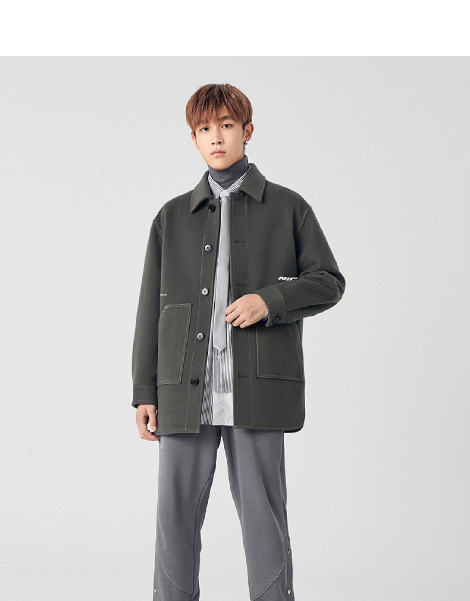 太平鸟男装毛呢大衣男短款刺绣羊毛大衣翻领夹克韩版明线外套潮灰色m