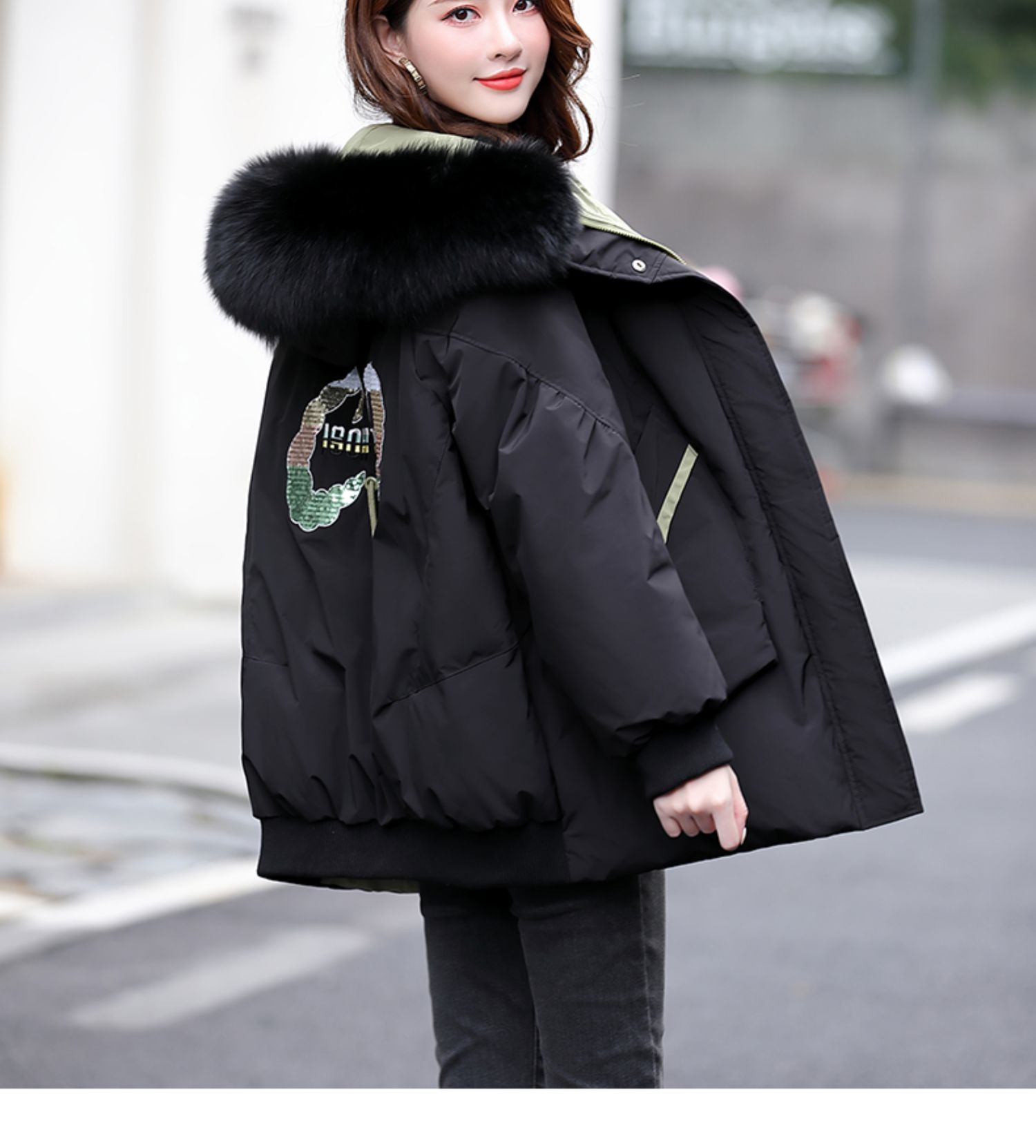 大鹅绒短款羽绒服女冬2020年新款冬季小个子女款派克服品牌时尚外套