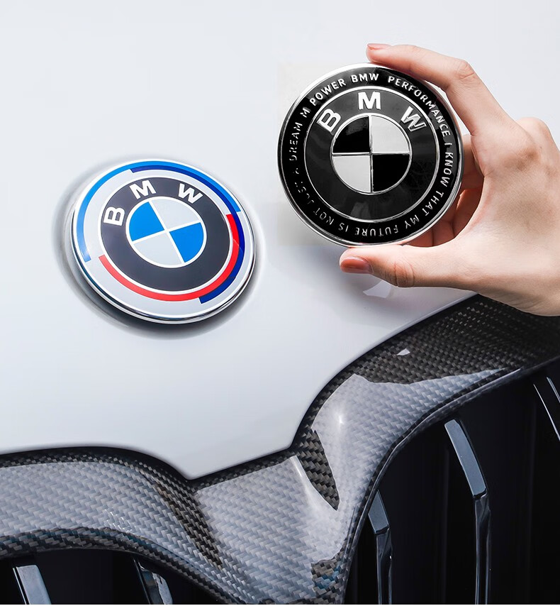 宝马新车标贴改装kith联名黑白标志前标方向盘标后尾标3系5系6系gtz4m