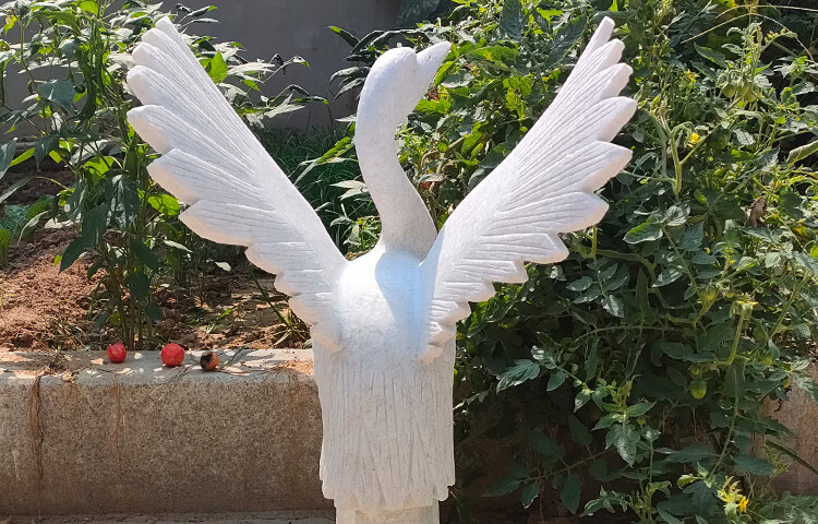 晚霞红仙鹤庭院水池丹顶鹤装饰景观动物雕塑汉白玉石雕鹤60cm高单只