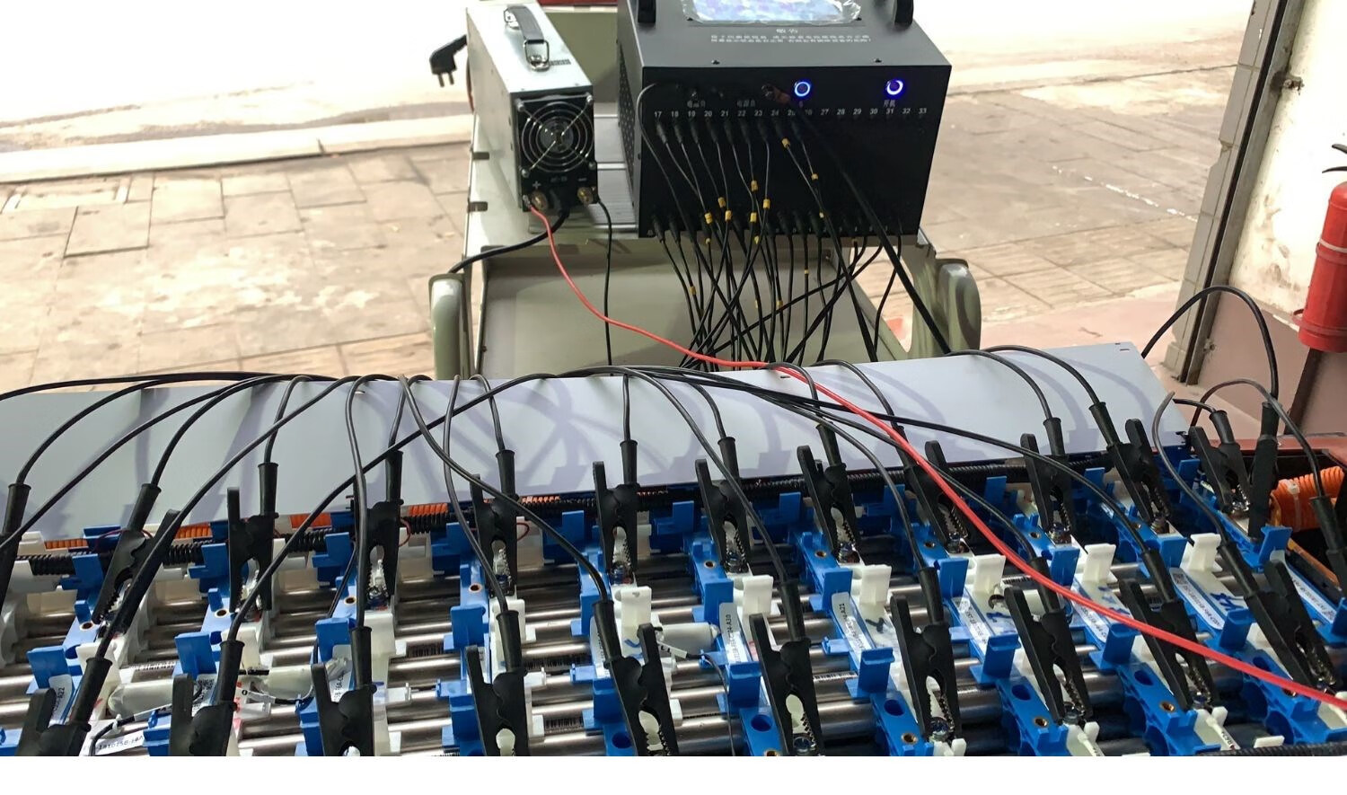 定制锂电池均衡仪修复仪压差平衡器电池均衡器新能源汽车维护新款高效