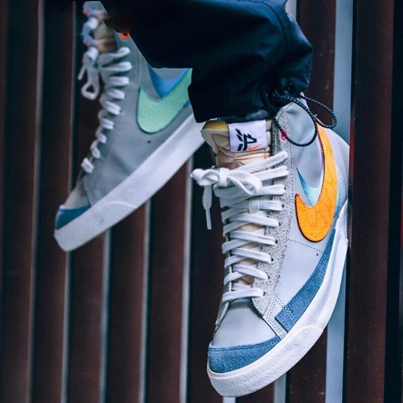 耐克nike sb blazer mid 刺绣大钩子中帮休闲男子板鞋 ct0715-200-400