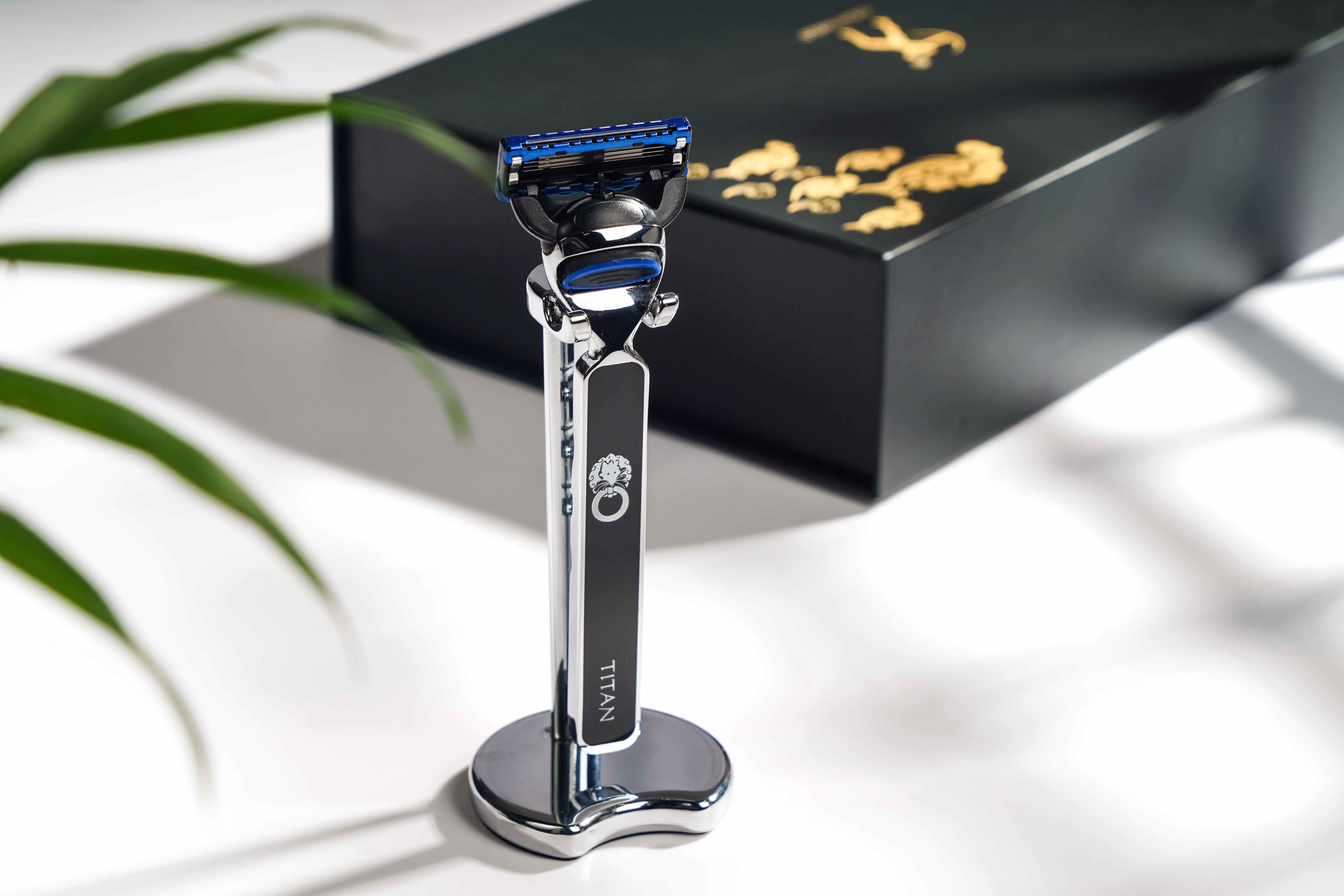 大力人titan手动剃须刀德国刮胡刀男士五层刀片礼盒包装生日十二生肖