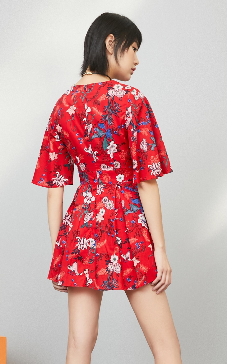 only2020夏季新款时尚印花设计系带高腰显瘦连衣裙女120207538 红色