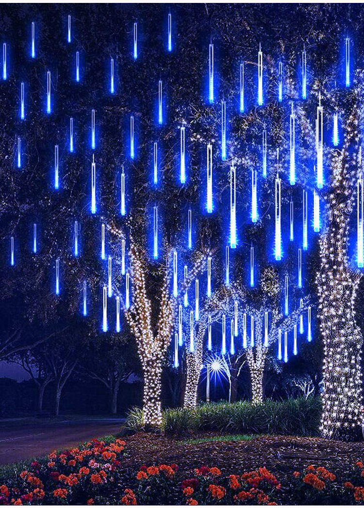 挂在树上的彩灯室外树上挂饰太阳能led流星雨挂灯户外庭院布置彩灯