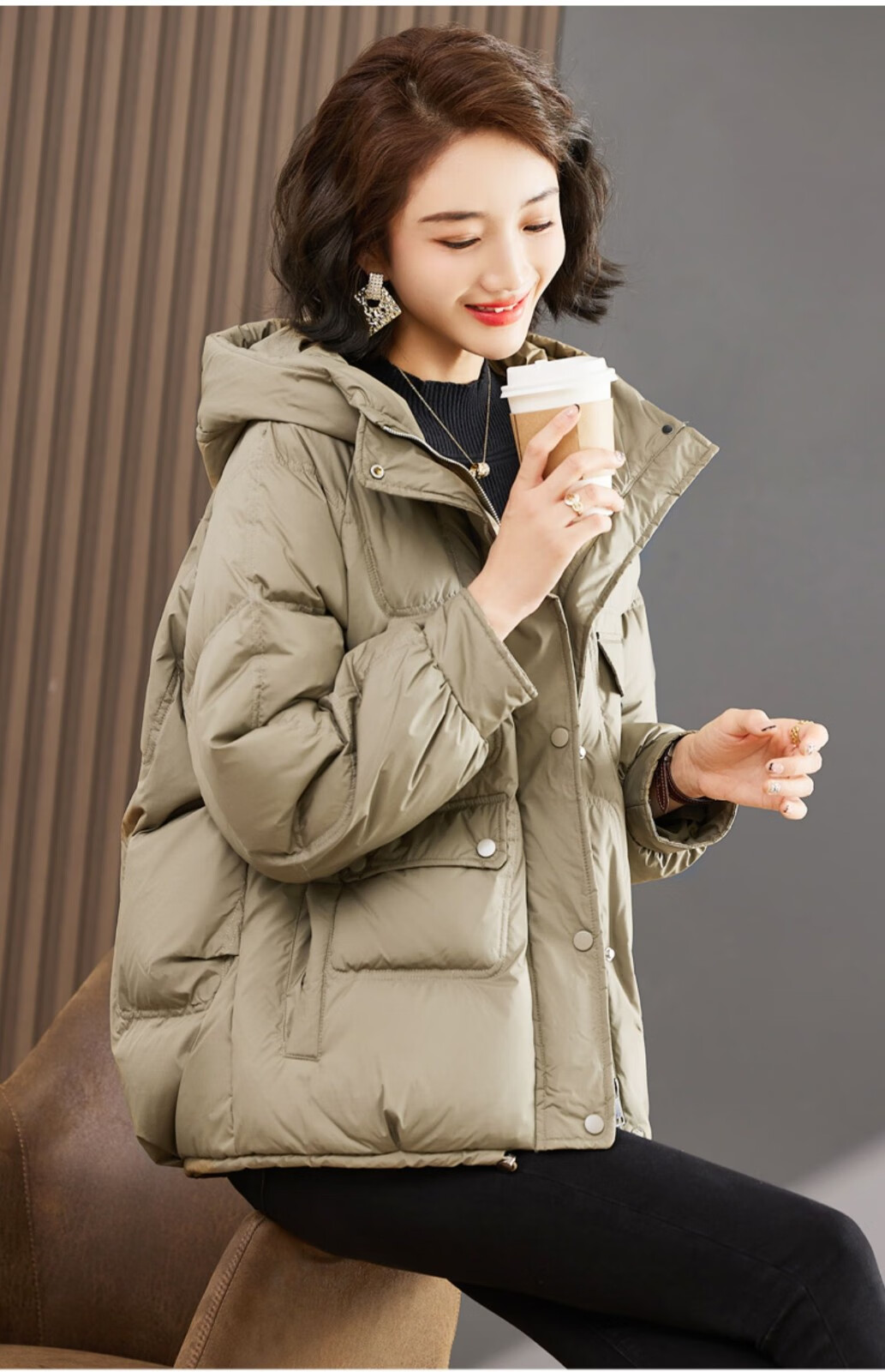 穆夏百合轻薄羽绒服女短款2022冬季女装冬装新款时尚气质宽松遮肚子