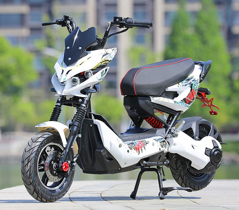 新款电摩战狼电动车x战警72高速升级战狼成人男女通用踏板电瓶车时尚