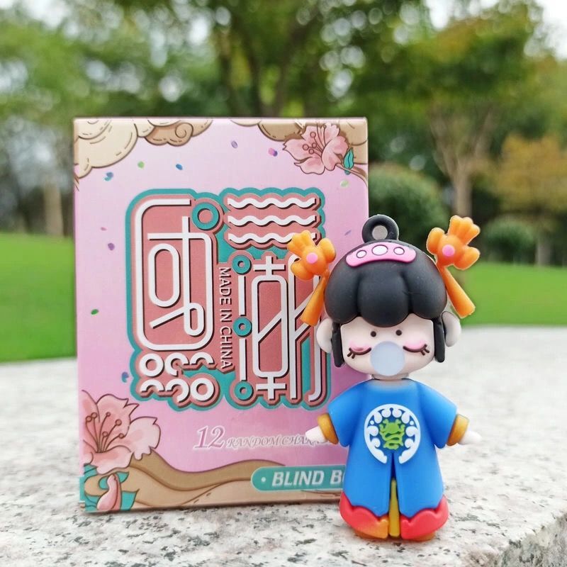 国潮盲盒玩具女孩古风网红娃娃软胶手办鼻涕泡公仔摆件礼品钥匙扣国潮
