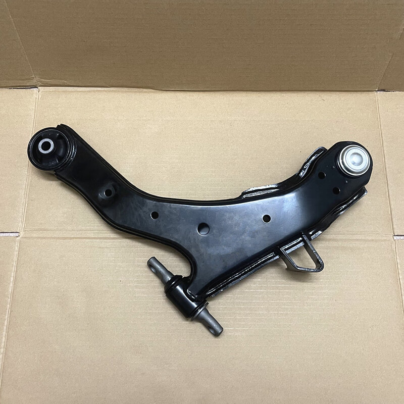 起亚赛拉图现代伊兰特下摆臂总成前轮下支臂三角臂下叉臂前控制臂