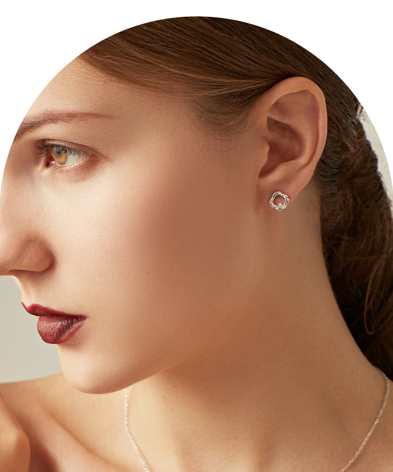 daisyfellowes黛西法罗钻石四叶草时尚简约气质百搭耳钉耳饰耳环送