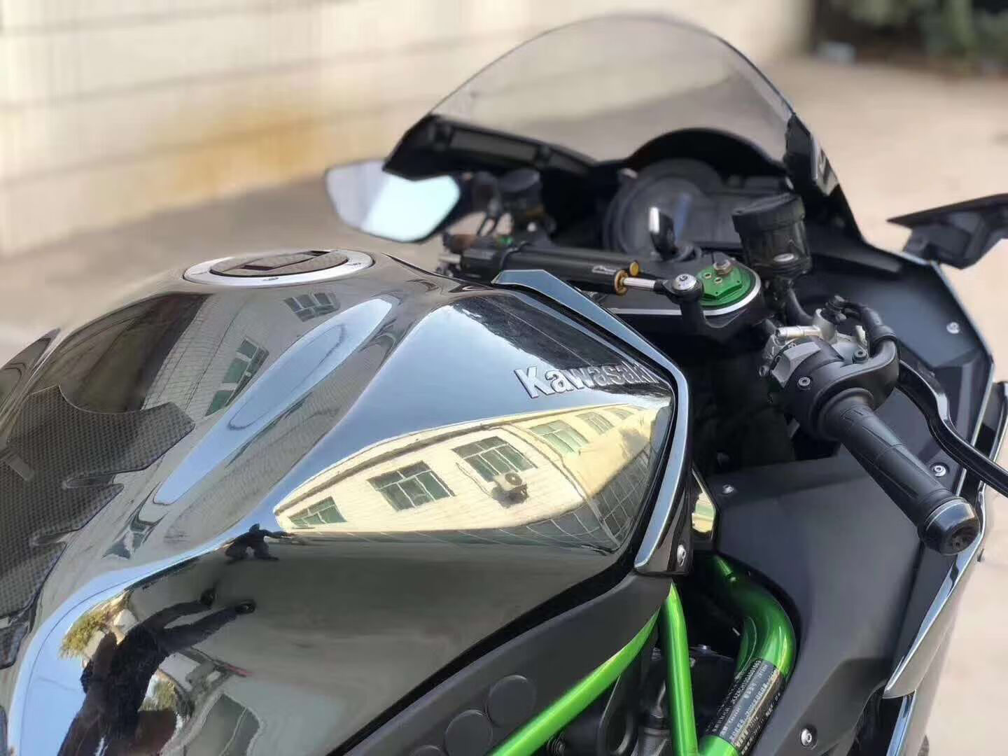 川崎h2 小忍者250cc四缸双杠水冷 白色