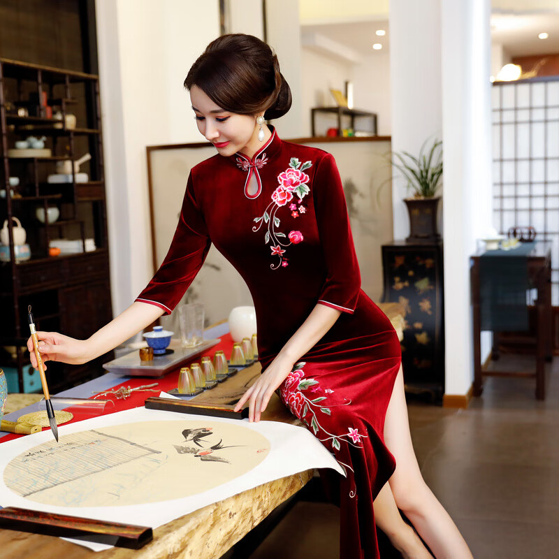 高端品牌轻奢长款正宗金丝绒旗袍年轻款少女2022秋冬新大码妈妈装宴会