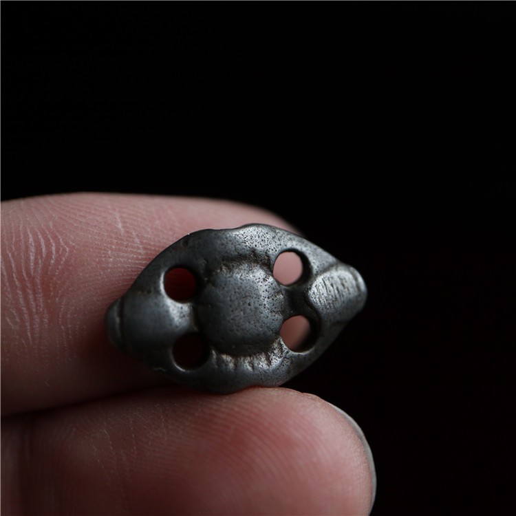 西藏传精品文玩配饰铁雕卡子百搭佛珠念珠108配珠寒铁背云卡款式1171