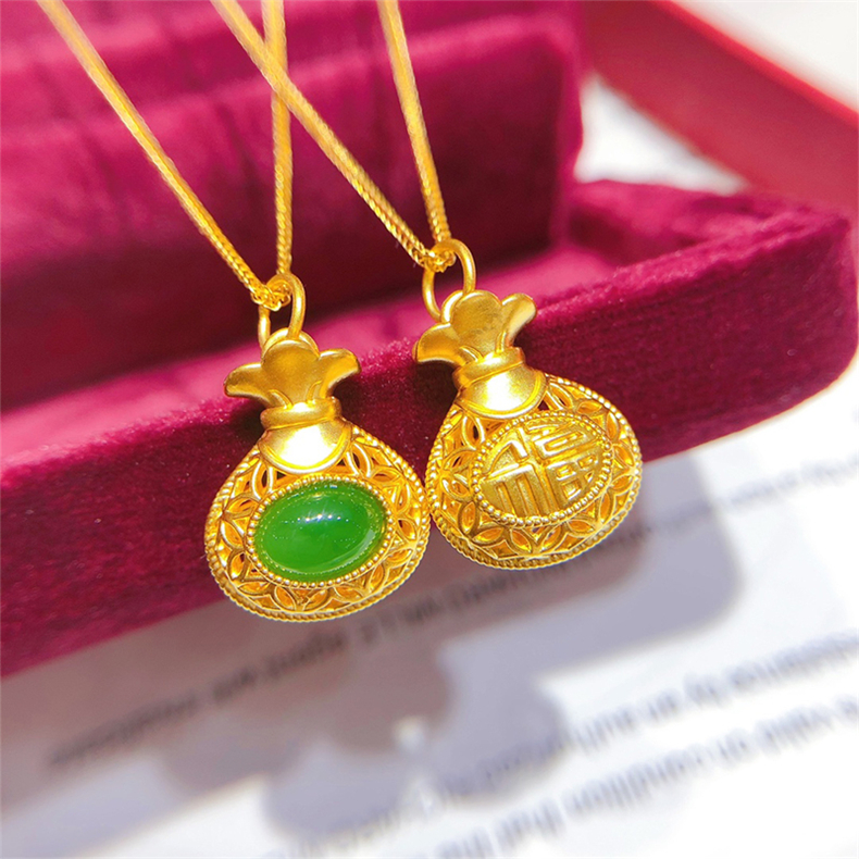 老凤祥款式金镶玉福袋吊坠女款999足金钱袋福字纯黄金项链和田碧玉