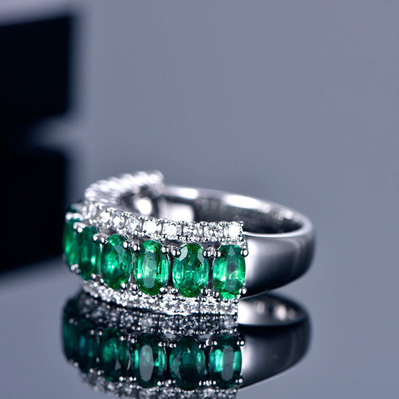 米莱珠宝 天然祖母绿戒指 18k金白钻石排戒 钻戒豪华高端彩宝 女 绿色