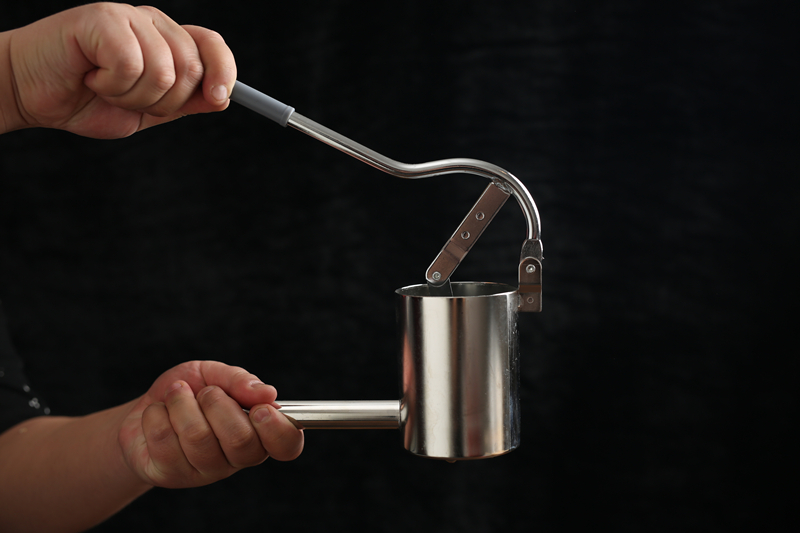 酸汤子压面器压面器酸汤子面工具东北叉子条挤压家用手动汤套塑料白钢