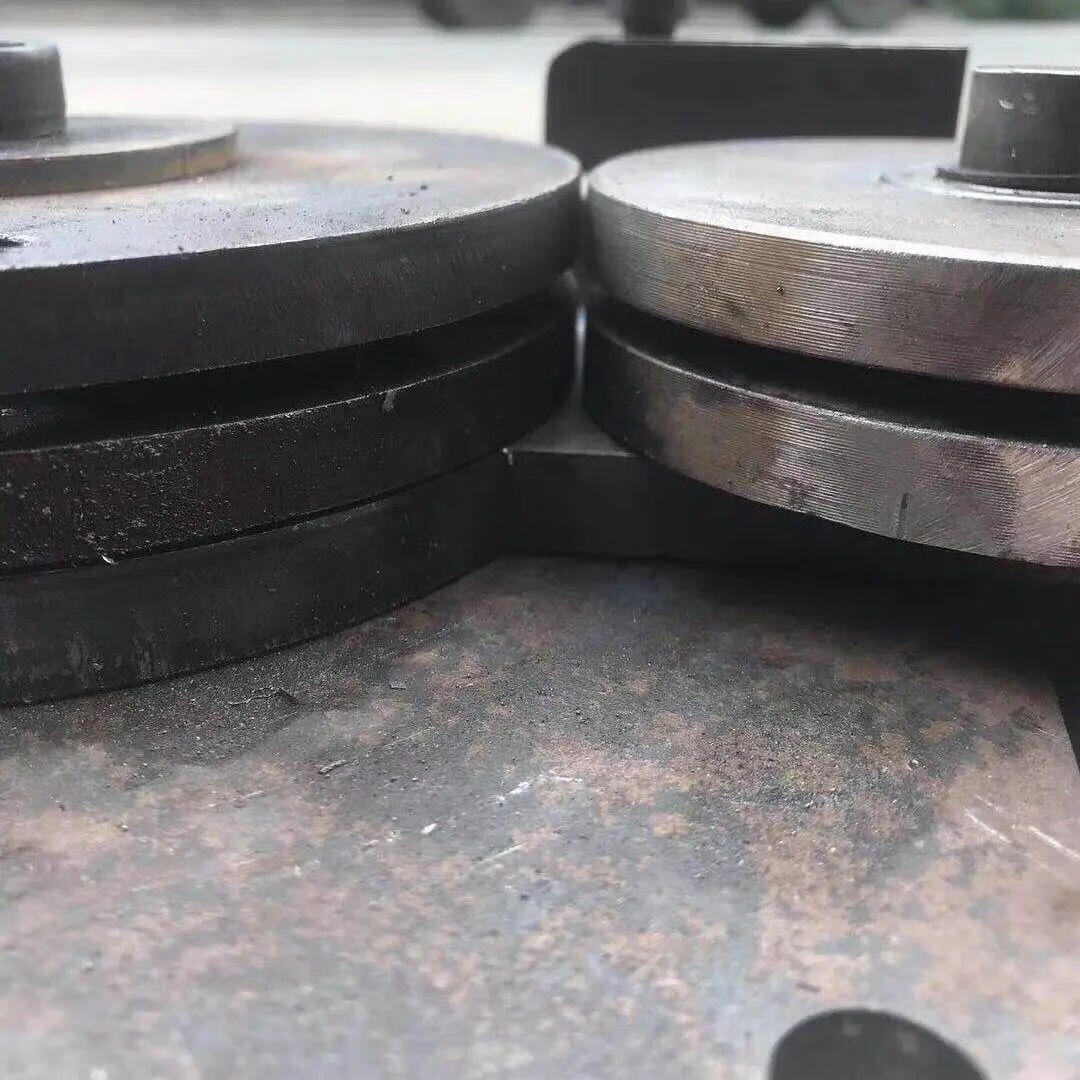 赞璐桐(zanlutong) 手动扁铁折弯器水平打弯神器40*4镀锌扁条扳弯机