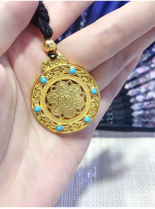 妙灵阁六字真言平安扣吊坠古法金花丝镶嵌故宫款首饰黄金坠子足金挂绳