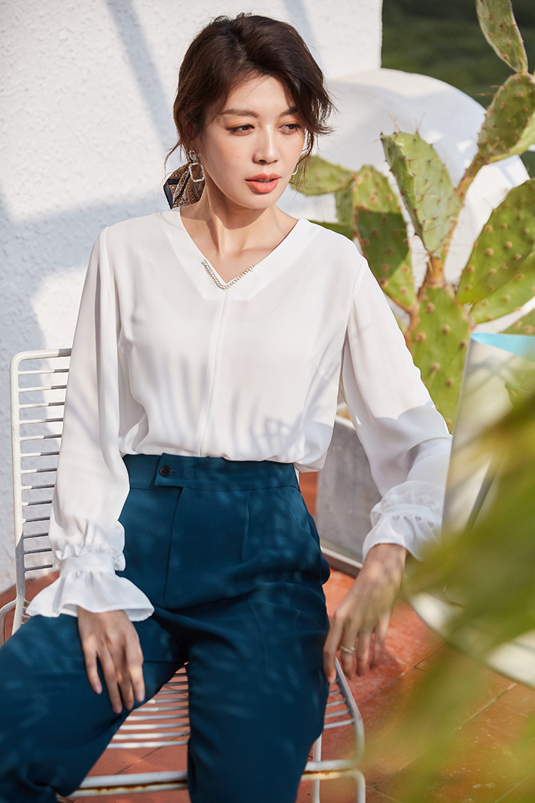 paul hualey衬衫 2021春夏新款宽松复古气质显瘦v字领长袖大花瓣荷叶