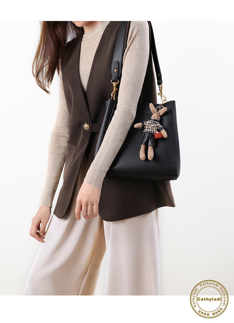 cathyladi包包女新款潮时尚真皮水桶包女单肩斜挎包