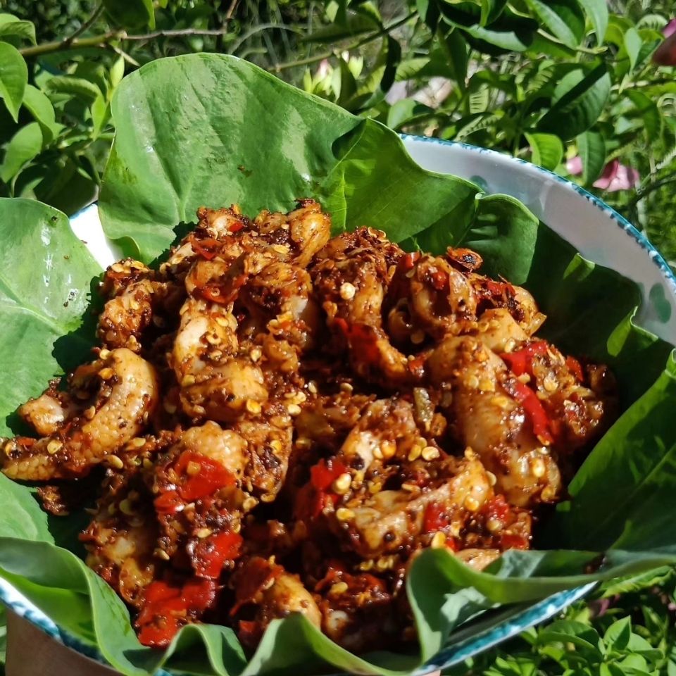 佤味鸡脚筋佤味鸡胗混搭佤寨佤族自制佤味鸡脚筋鸡胗拌苤菜根特辣 佤