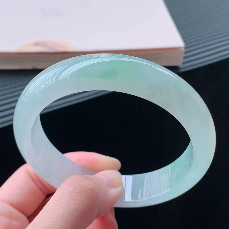 缅甸翡翠玉手镯女冰糯种单色冰透正圆玉翡翠手镯手饰女冰种玉镯子 54