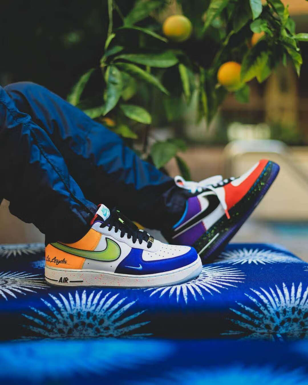 aj空军一号洛杉矶限定板鞋 低帮鸳鸯拼接男女百搭休闲鞋 情侣休闲鞋