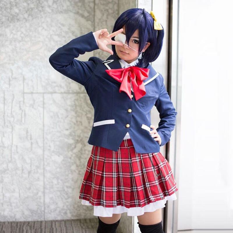 中二病也要谈恋爱小鸟游六花凸守早苗cos漫展派对表演cosplay服装9