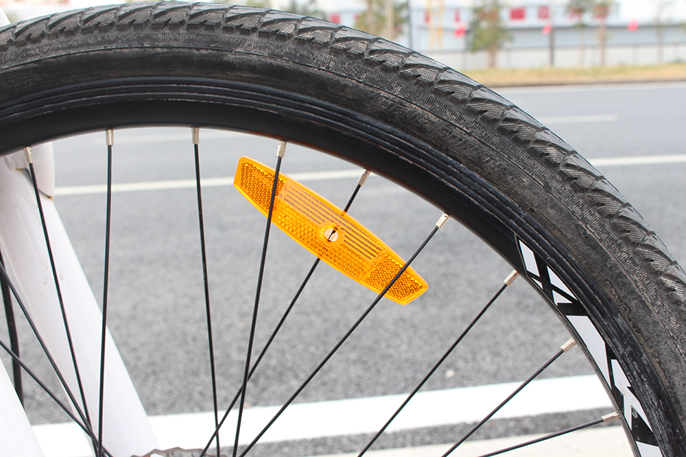 山地自行车反光片儿童单车警示贴夜骑辐条灯公路车货架反光板尾灯