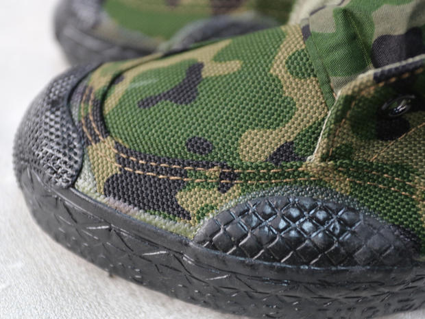 3515迷彩鞋 99迷彩作训鞋劳保鞋透气防滑高帮胶鞋轻便男女干活帆布鞋