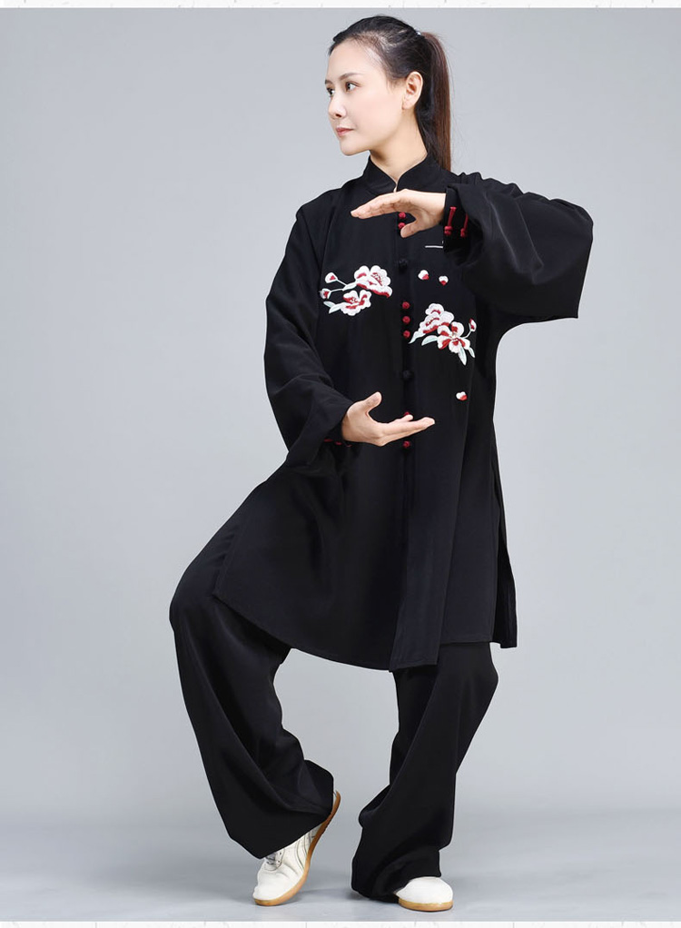 梦太极黑色刺绣云花冬季太极服表演服新款女修身款加厚天丝麻保暖
