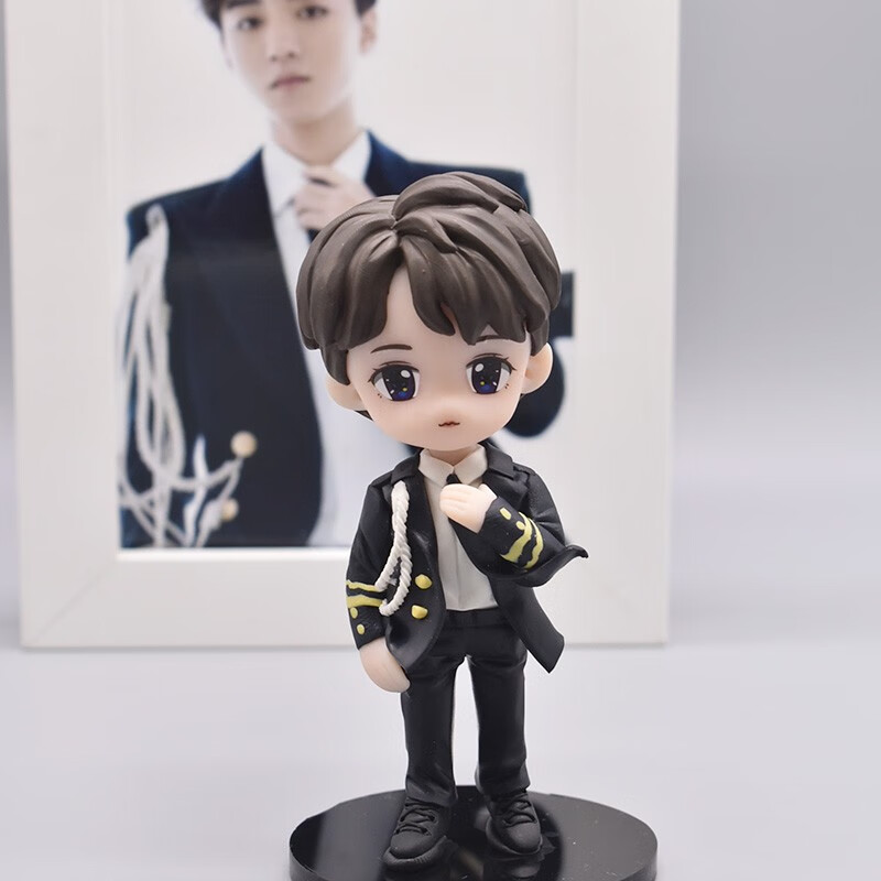 tfboys王俊凯同款周边小公仔照片周边礼品应援周边 王俊凯演唱会黑色