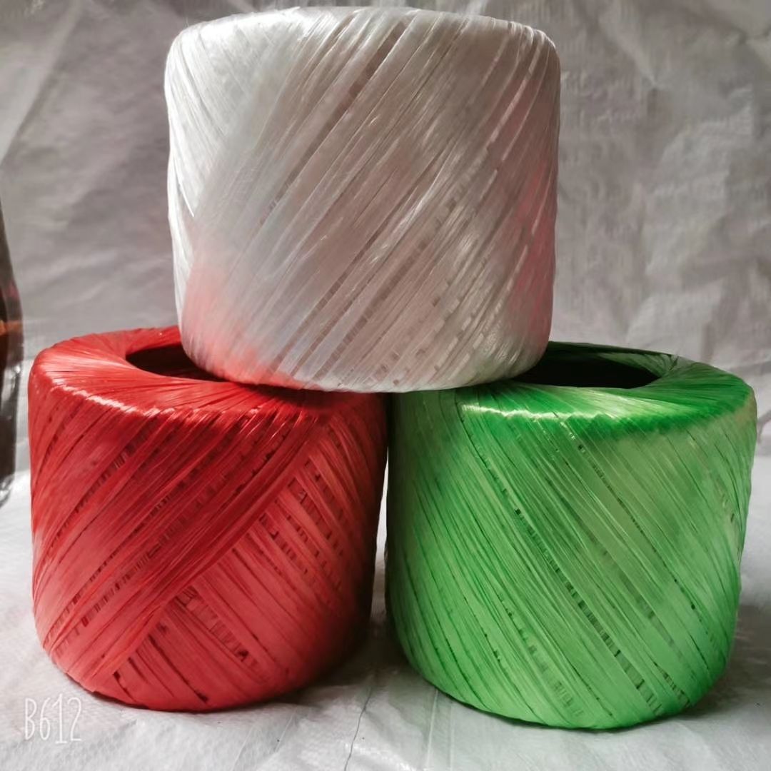 新料捆扎绳塑料绳尼龙绳撕裂膜尼龙草捆绑绳草球草裙绳包装打包绳红色