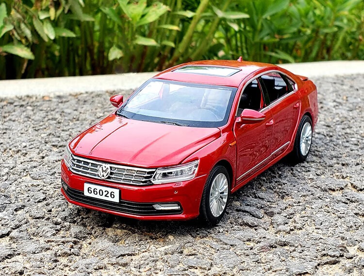不舍天真1 32大众帕萨特合金汽车模型仿真金属车模收藏摆件声光回力
