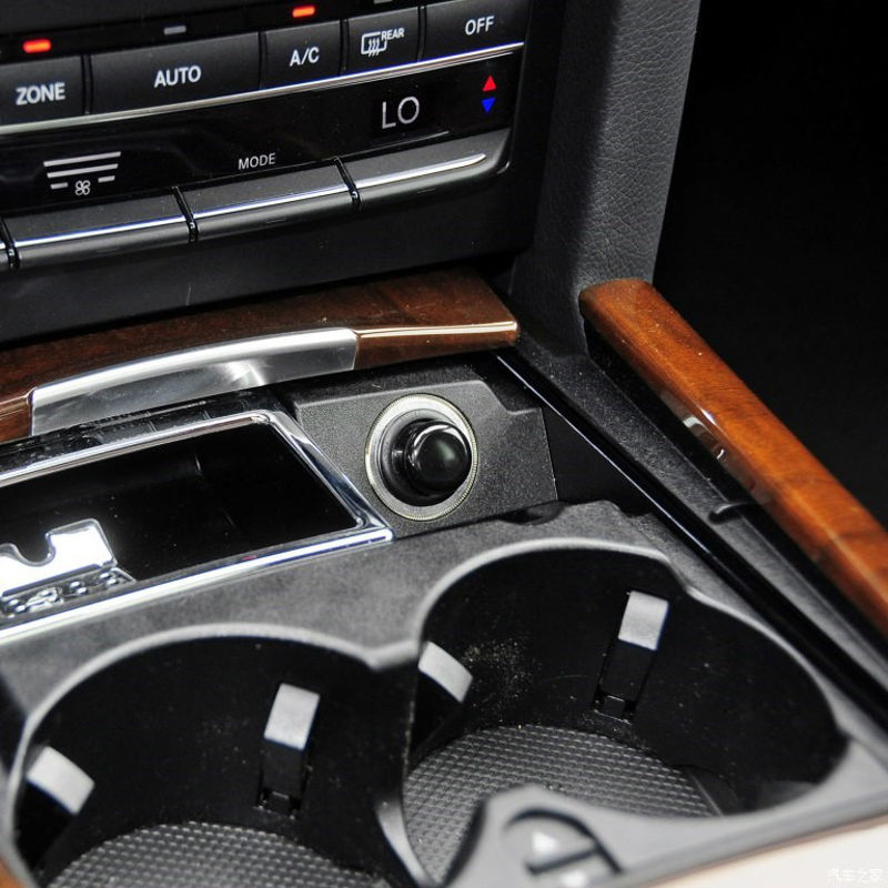 适用奔驰汽车原厂点烟器点烟器座车载德国原装点烟头aaa 奔驰gla级gla