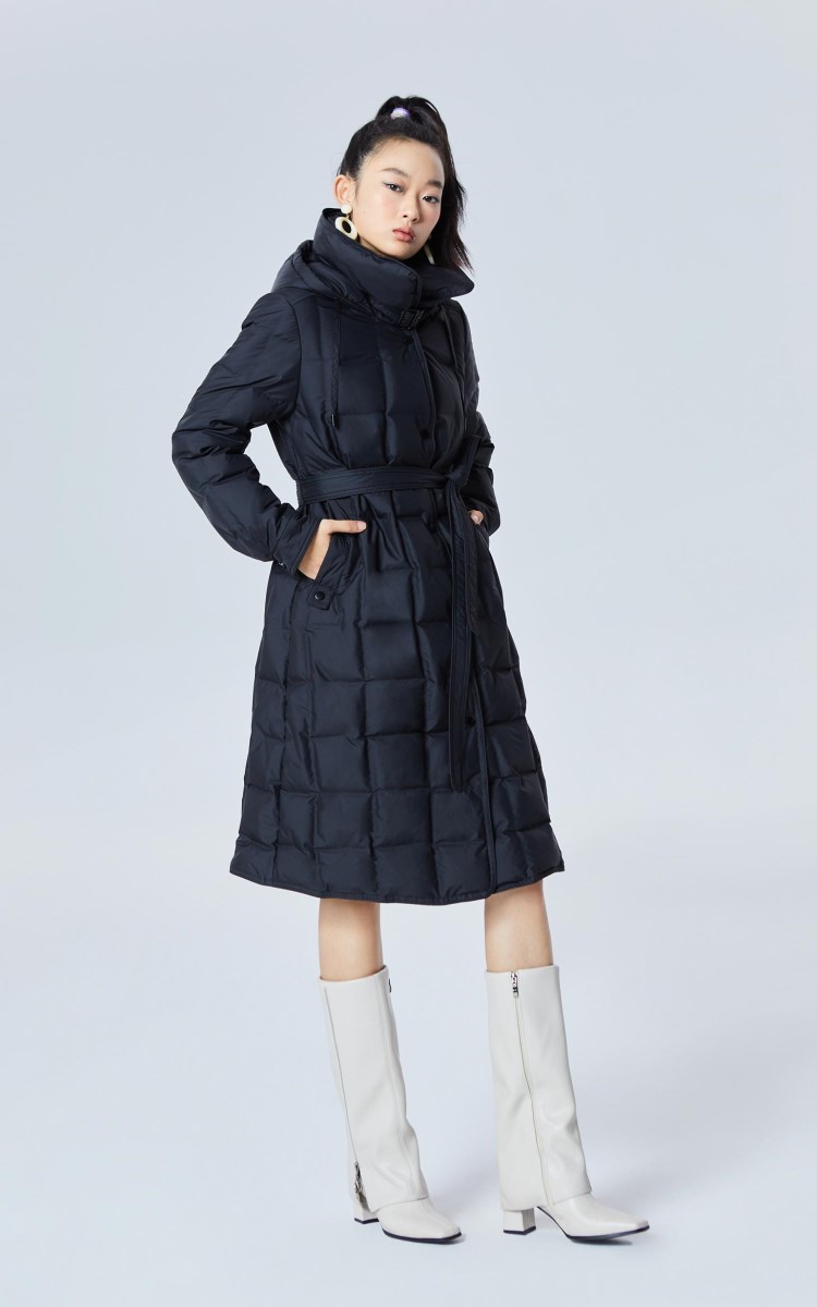 veromoda2022新款90%白鸭绒修身系带长款羽绒服女322112007 s59黑色