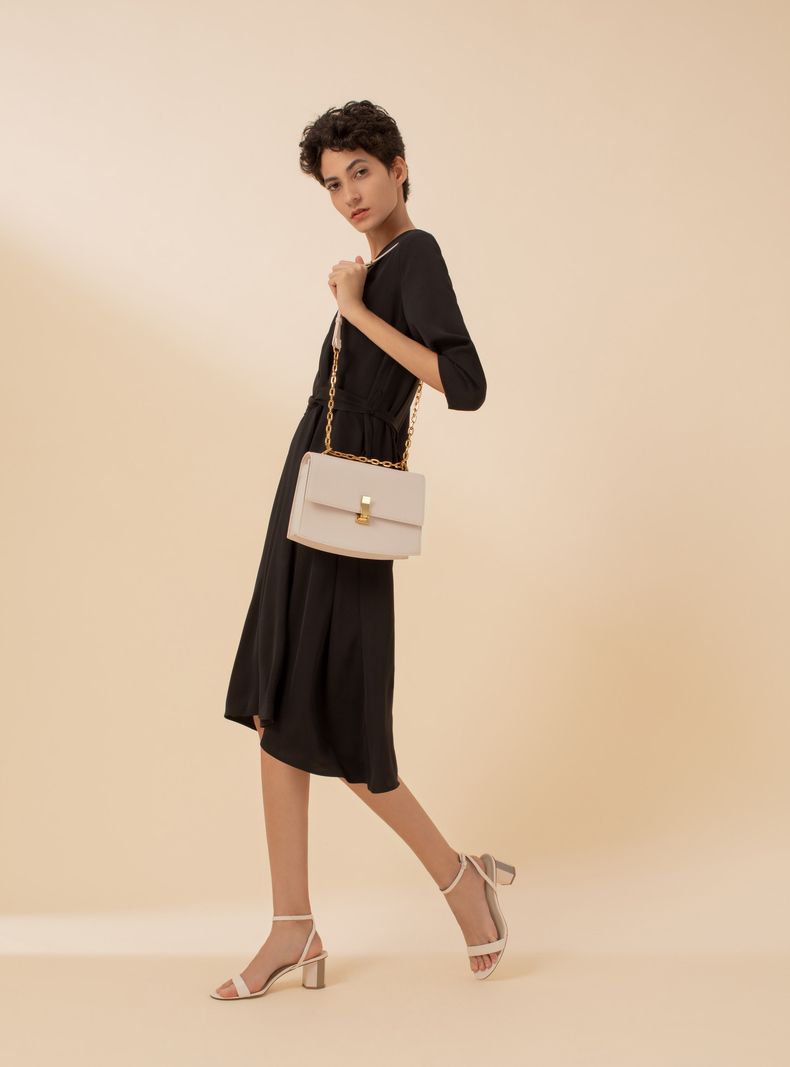 pedro牛皮女包纯色简约翻盖腋下包 斜挎包 单肩包 小方包pw2-76390024